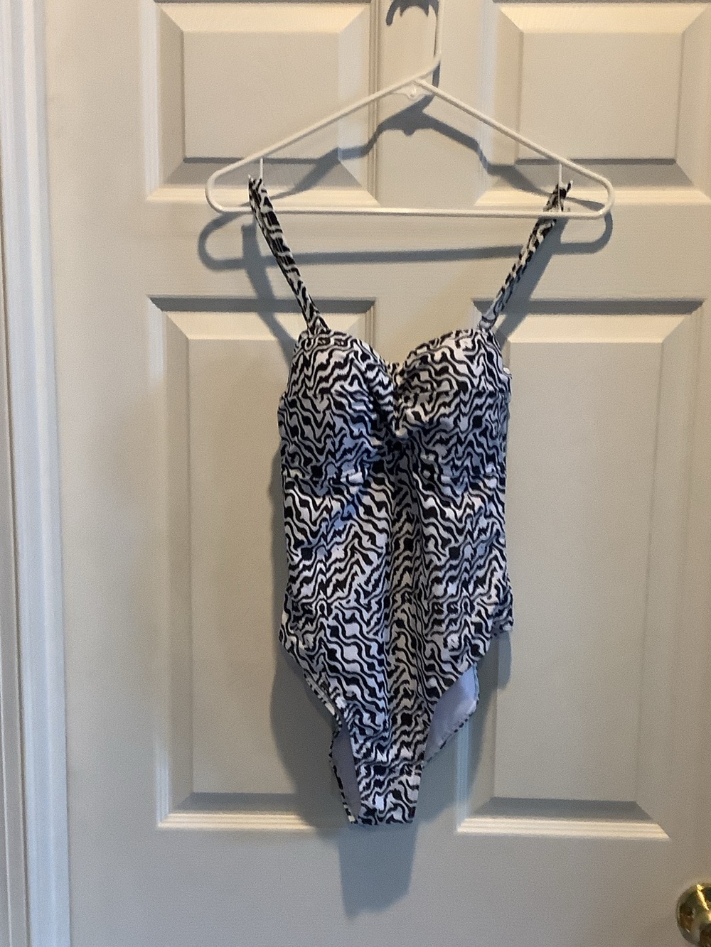 Tahari Black & White Wave-Print One-Piece